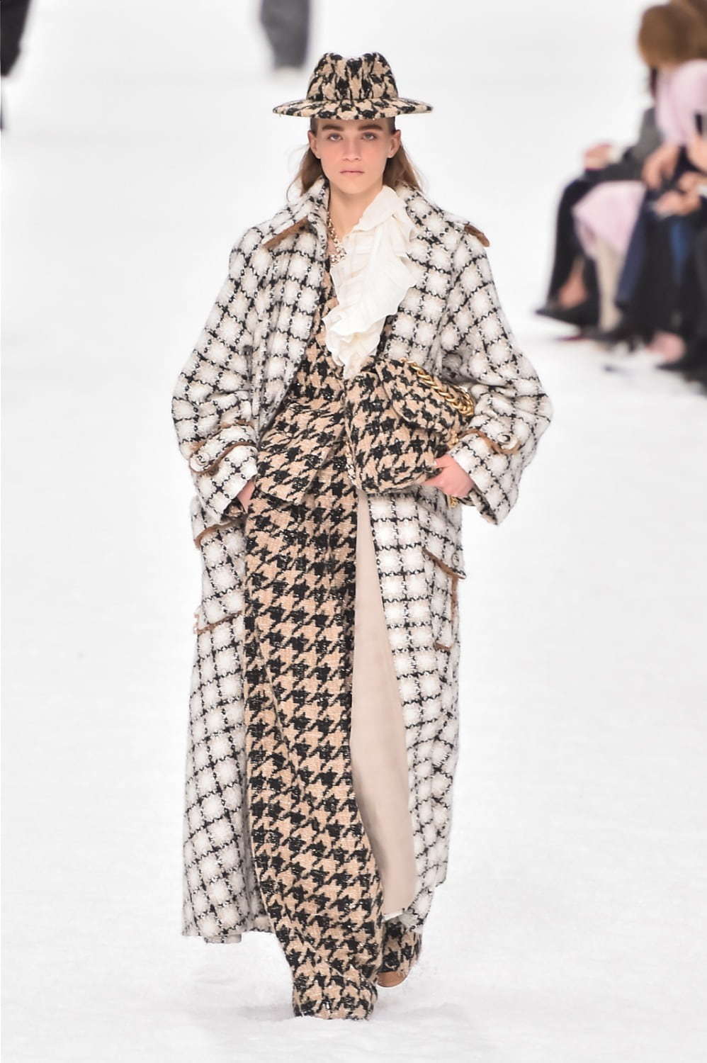 シャネル(CHANEL) 2019-20年秋冬ウィメンズコレクション シルエット - 写真2