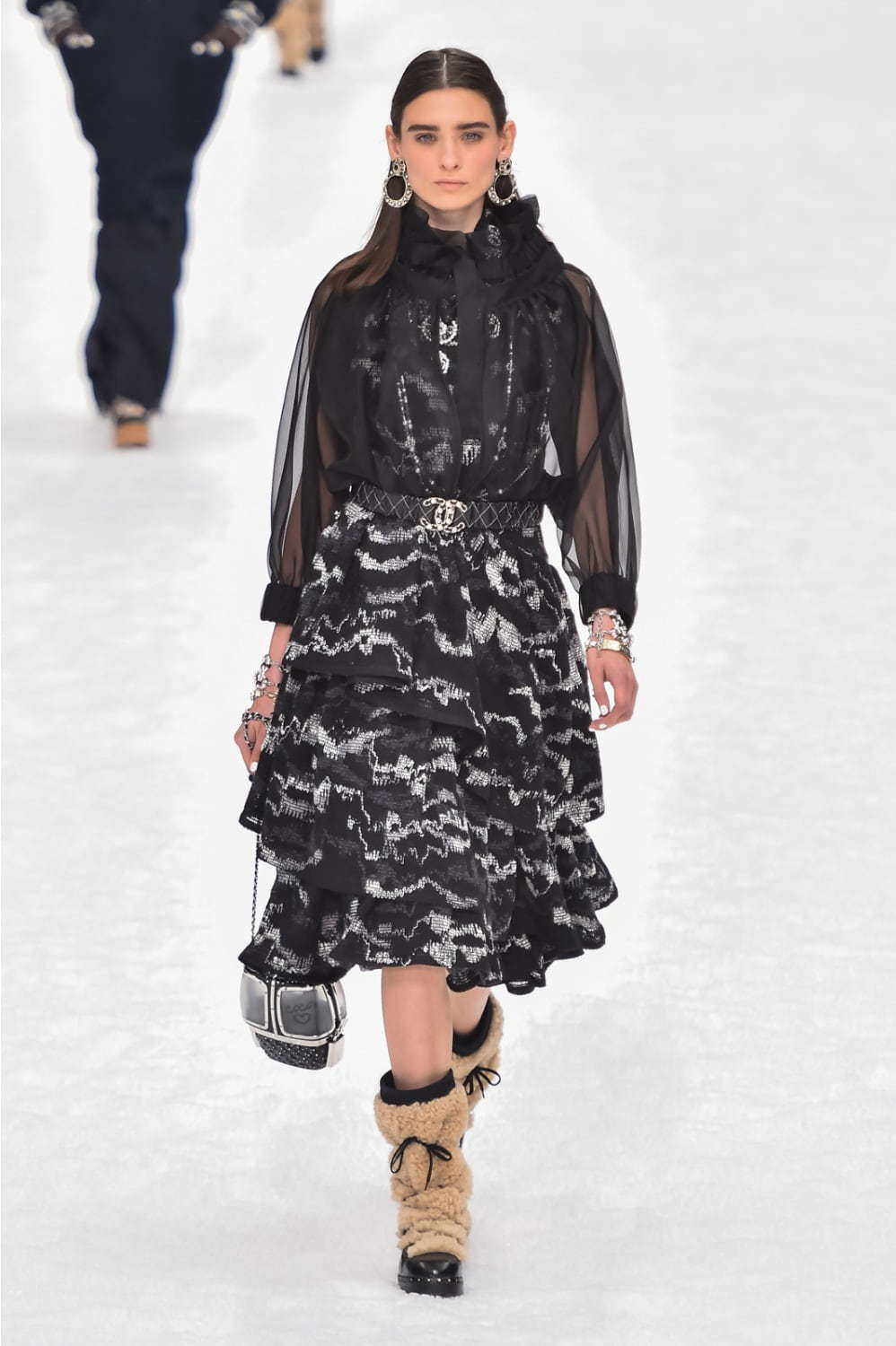 シャネル(CHANEL) 2019-20年秋冬ウィメンズコレクション シルエット - 写真13