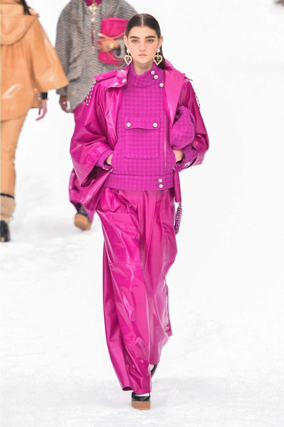 シャネル(CHANEL) 2019-20年秋冬ウィメンズコレクション シルエット - 写真33