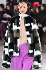 シクラス 2019-20年秋冬コレクション - コントラストがモダンさへ繋げる｜写真17