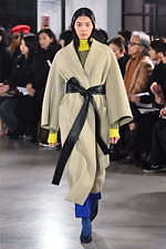 シクラス 2019-20年秋冬コレクション - コントラストがモダンさへ繋げる｜写真28