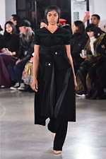 シクラス 2019-20年秋冬コレクション - コントラストがモダンさへ繋げる｜写真33