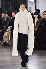 シクラス 2019-20年秋冬コレクション - コントラストがモダンさへ繋げる｜写真36