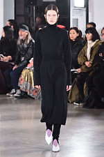 シクラス 2019-20年秋冬コレクション - コントラストがモダンさへ繋げる｜写真37