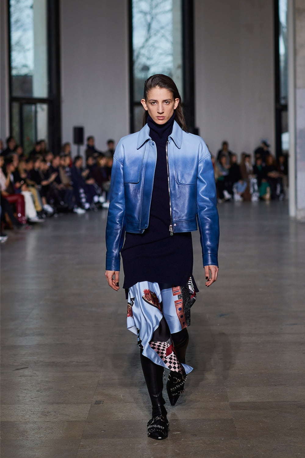 セドリック シャルリエ(CÉDRIC CHARLIER) 2019-20年秋冬ウィメンズコレクション  - 写真26