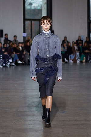 セドリック シャルリエ(CÉDRIC CHARLIER) 2019-20年秋冬ウィメンズコレクション  - 写真14