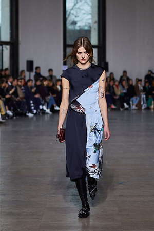 セドリック シャルリエ(CÉDRIC CHARLIER) 2019-20年秋冬ウィメンズコレクション  - 写真25