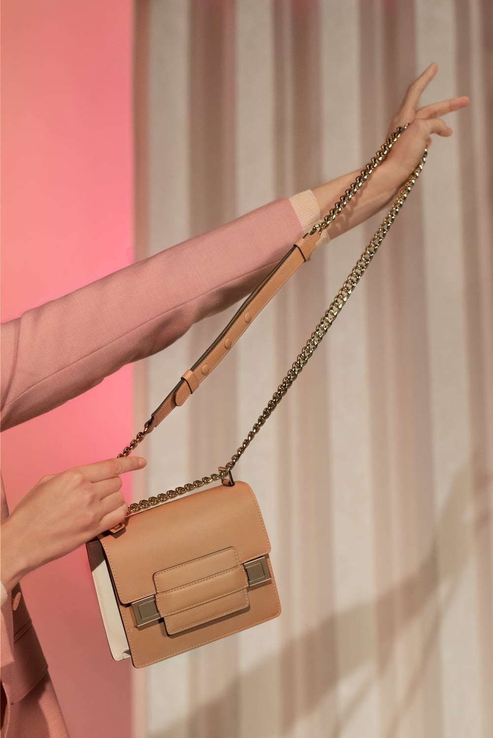デルヴォー(DELVAUX) マダム チェーン｜写真13