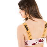 プーマ"桜の爆弾"スニーカーや"蓮の花ロケット"ドレス、スー・ツァイとコラボ｜写真115