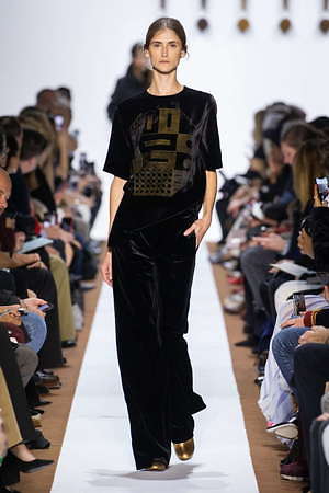 アクリス(Akris) 2019-20年秋冬ウィメンズコレクション  - 写真36