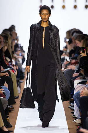 アクリス(Akris) 2019-20年秋冬ウィメンズコレクション  - 写真50