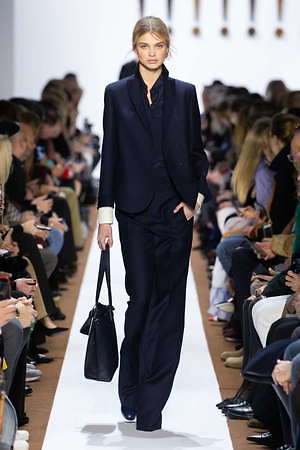 アクリス(Akris) 2019-20年秋冬ウィメンズコレクション  - 写真8