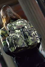 ミュウミュウ 2019年秋冬コレクション - ケープを脱ぎ捨てれば花々が咲く楽園が広がっている｜写真72