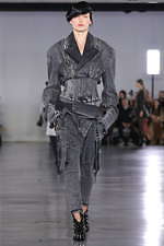 バルマン 2019-20年秋冬コレクション - 意表を突くアイデアが新しい美を運ぶ｜写真11