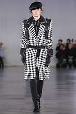 バルマン 2019-20年秋冬コレクション - 意表を突くアイデアが新しい美を運ぶ｜写真12