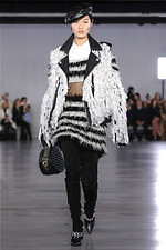 バルマン 2019-20年秋冬コレクション - 意表を突くアイデアが新しい美を運ぶ｜写真13