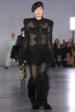 バルマン 2019-20年秋冬コレクション - 意表を突くアイデアが新しい美を運ぶ｜写真63