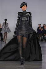 バルマン 2019-20年秋冬コレクション - 意表を突くアイデアが新しい美を運ぶ｜写真71