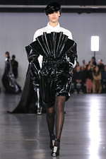 バルマン 2019-20年秋冬コレクション - 意表を突くアイデアが新しい美を運ぶ｜写真80