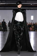 バルマン 2019-20年秋冬コレクション - 意表を突くアイデアが新しい美を運ぶ｜写真81