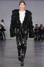 バルマン 2019-20年秋冬コレクション - 意表を突くアイデアが新しい美を運ぶ｜写真83