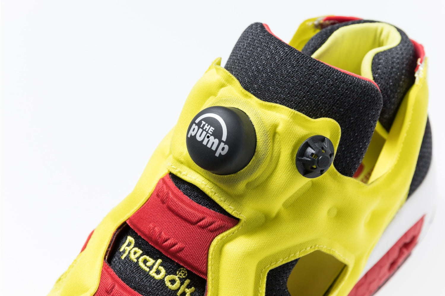 Reebok リーボック スニーカー EF3014  INSTAPUMP FURY PROTO 94 1994足限定 リーボック インスタポンプフューリー プロト 94 スニーカー イエロー系 レッド系 28.5cm【新古品】【未使用】