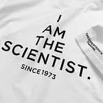 タカヒロミヤシタザソロイスト．の伊勢丹新宿メンズ館限定Tシャツ、アイコンロゴをアレンジした1着｜写真5