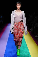 ティート トウキョウ 2019秋冬コレクション - “音”が集まる穏やかな夜、虹の上の物語｜写真6