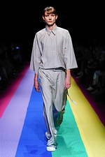 ティート トウキョウ 2019秋冬コレクション - “音”が集まる穏やかな夜、虹の上の物語｜写真8