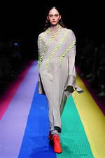 ティート トウキョウ 2019秋冬コレクション - “音”が集まる穏やかな夜、虹の上の物語｜写真10