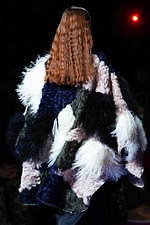 ティート トウキョウ 2019秋冬コレクション - “音”が集まる穏やかな夜、虹の上の物語｜写真24