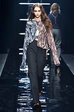 アオイワナカ 2019年秋冬コレクション - 休日のご褒美｜写真30