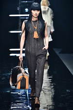 アオイワナカ 2019年秋冬コレクション - 休日のご褒美｜写真44