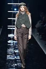 アオイワナカ 2019年秋冬コレクション - 休日のご褒美｜写真57