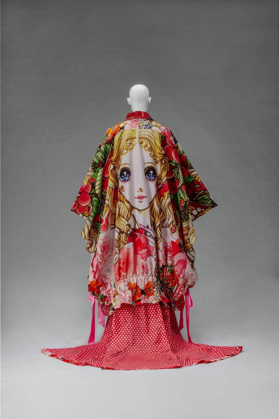 京都国立近代美術館「ドレス・コード？」展、ファッションにおける“コード”の意味を問う