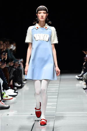 シュシュ/トング 2019年秋冬コレクション - 愛と憎悪のファンタジー｜写真31