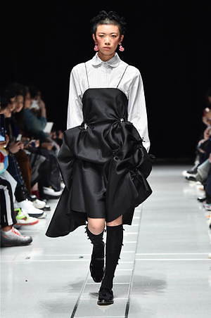 シュシュ/トング 2019年秋冬コレクション - 愛と憎悪のファンタジー｜写真39
