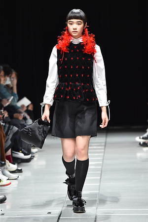 シュシュ/トング 2019年秋冬コレクション - 愛と憎悪のファンタジー｜写真46