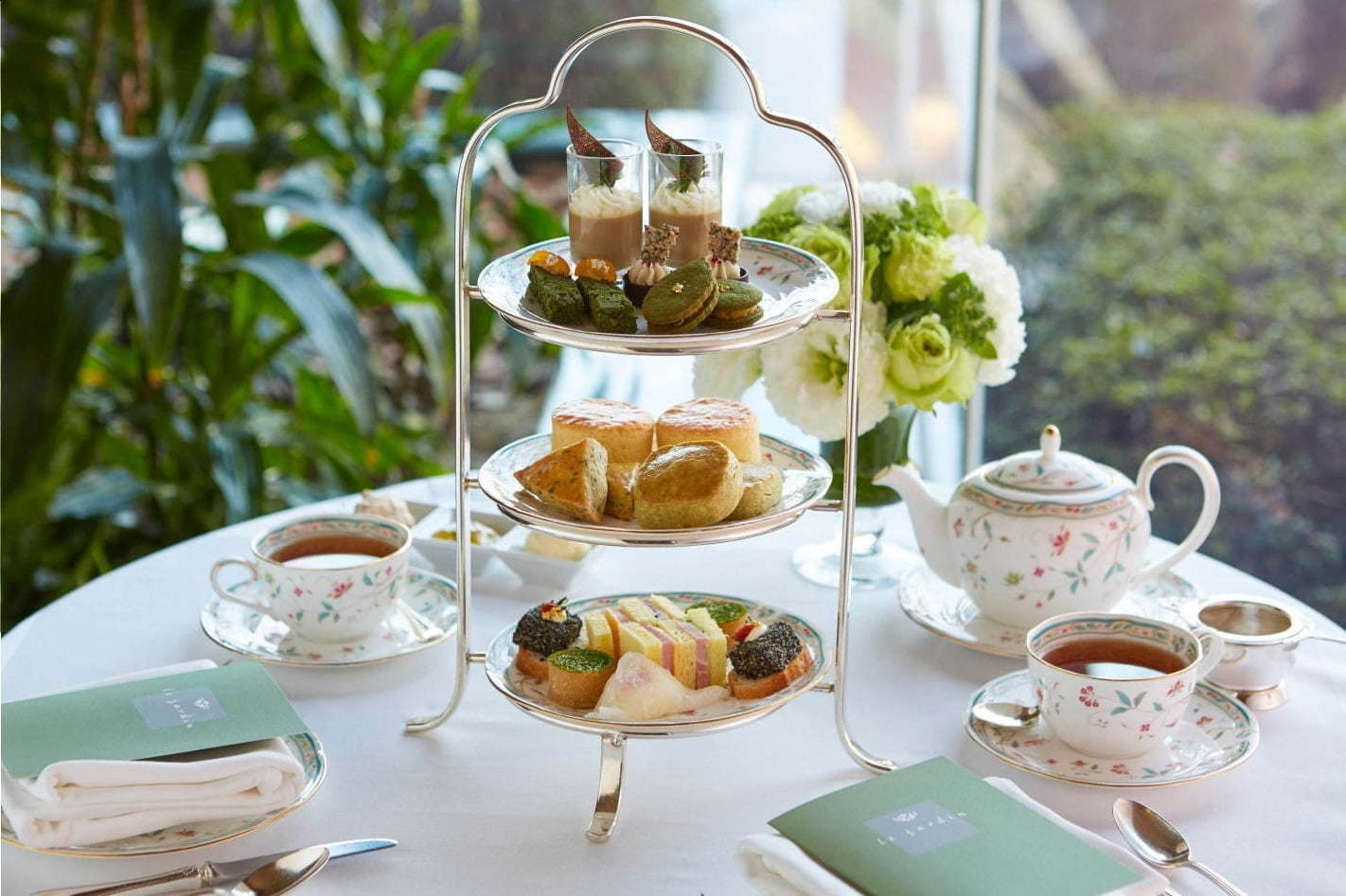 「プレミアム 宇治茶アフタヌーンティー」