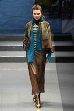 ユキ トリヰ インターナショナル 2019年秋冬コレクション - “洗練”を忘れない女性たちの日常｜写真20