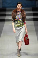 ユキ トリヰ インターナショナル 2019年秋冬コレクション - “洗練”を忘れない女性たちの日常｜写真47