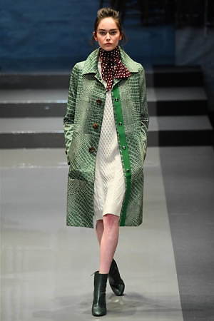 ユキ トリヰ インターナショナル 2019年秋冬コレクション - “洗練”を忘れない女性たちの日常｜写真5