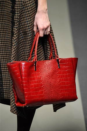 ユキ トリヰ インターナショナル 2019年秋冬コレクション - “洗練”を忘れない女性たちの日常｜写真23