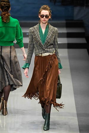 ユキ トリヰ インターナショナル 2019年秋冬コレクション - “洗練”を忘れない女性たちの日常｜写真24