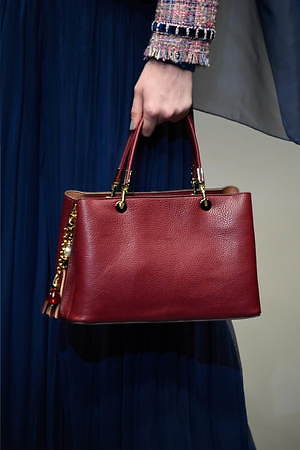 ユキ トリヰ インターナショナル 2019年秋冬コレクション - “洗練”を忘れない女性たちの日常｜写真40