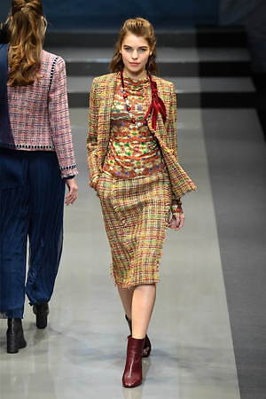 ユキ トリヰ インターナショナル 2019年秋冬コレクション - “洗練”を忘れない女性たちの日常｜写真41