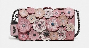 コーチ“桜”を表現した日本限定バッグ「チェリーブロッサム」100個以上