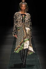 タエ アシダ 2019-20年秋冬コレクション - 多様性への順応を楽しむ｜写真29