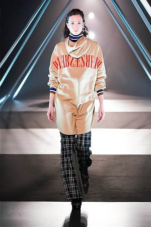 HARE 2019年秋冬コレクション - 表裏の曖昧さが生んだ美しさと自由｜写真21