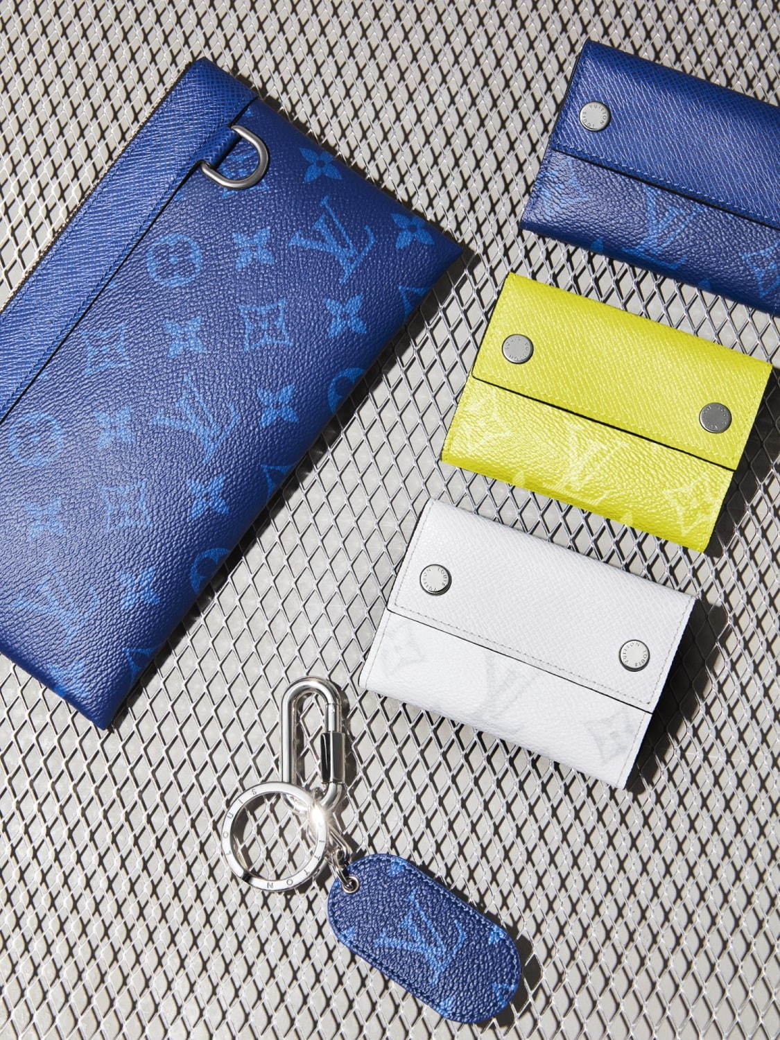ルイ・ヴィトンの新メンズレザーグッズ「タイガラマ」ビタミンカラーのバッグや財布など | 写真